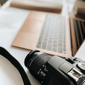 肉漫画侵犯,揭秘网络版权保护的困境与挑战